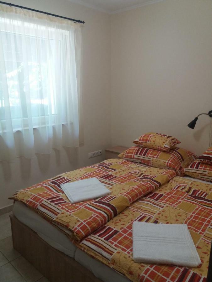 Centrum Apartman Lägenhet Szeged Exteriör bild